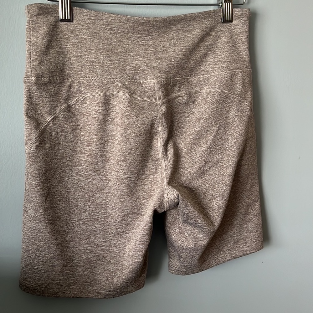 Zobha Shorts - Picture 3 of 4